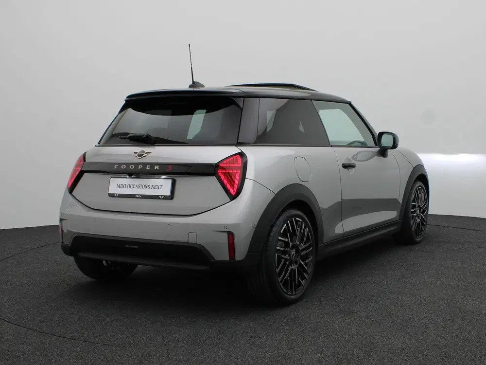 Mini Cooper S Cooper S Favoured Trim uit 2025, foto 2