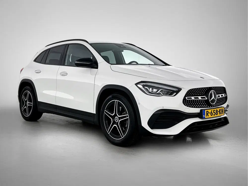Mercedes-Benz GLA 180 AMG Line Premium uit 2022, foto 13