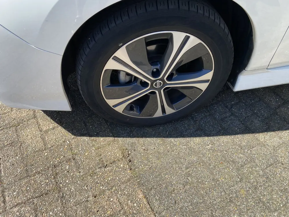 Nissan Leaf Tekna 40 kWh CAMERA AIRCO ECC PARKEERSENSOREN TW uit 2019, foto 15