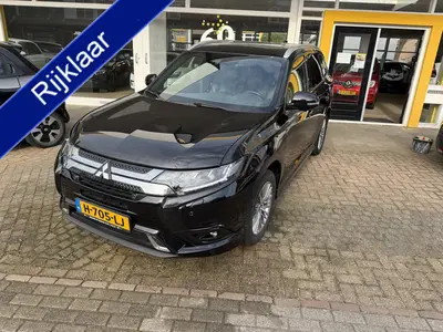Mitsubishi Outlander 2.4 PHEV Instyle NL AUTO Leer Trekhaak uit 2020
