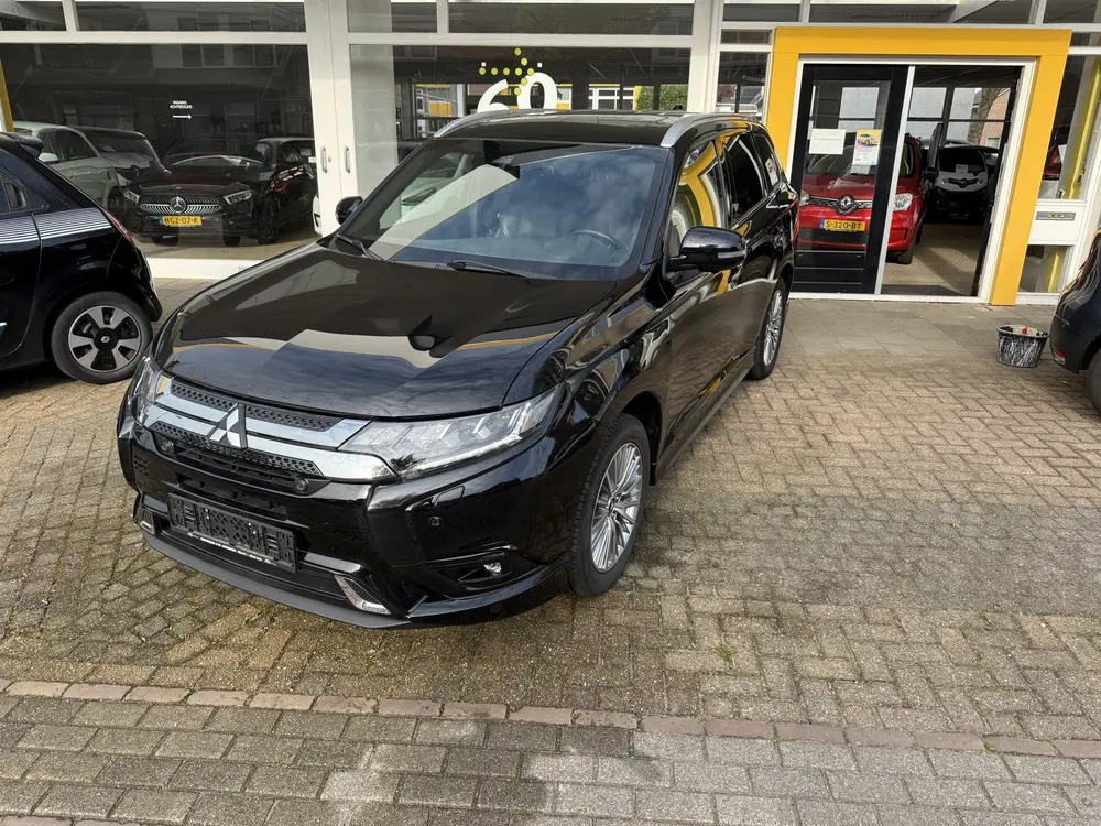 Mitsubishi Outlander 2.4 PHEV Instyle NL AUTO Leer Trekhaak uit 2020, foto 10