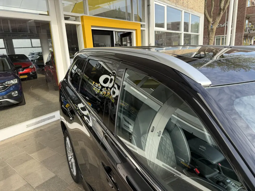 Mitsubishi Outlander 2.4 PHEV Instyle NL AUTO Leer Trekhaak uit 2020, foto 17