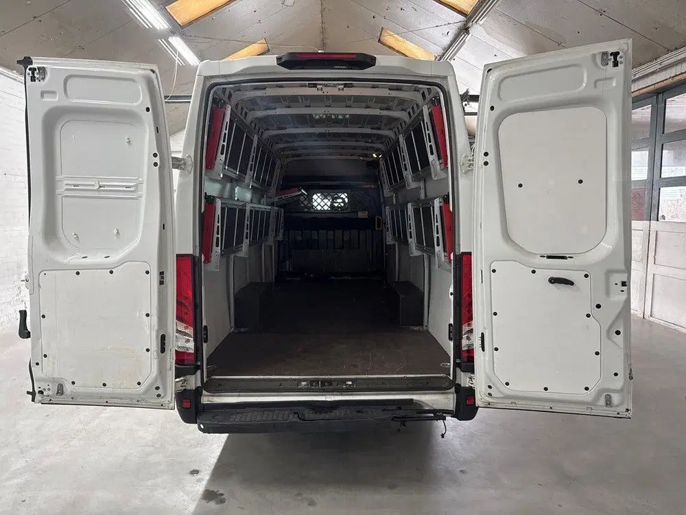 Iveco Daily L4H2 35C16V 2.3 410 Camera uit 2024, foto 12