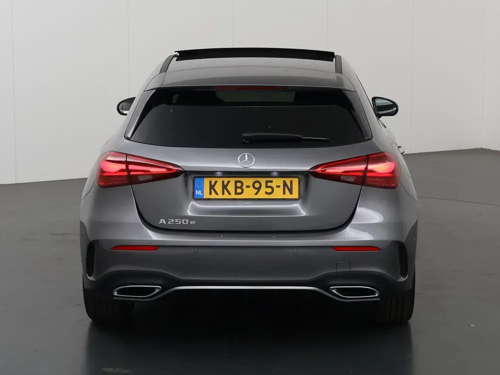 Mercedes-Benz A-Klasse 250e Business Solution AMG uit 2026, foto 4
