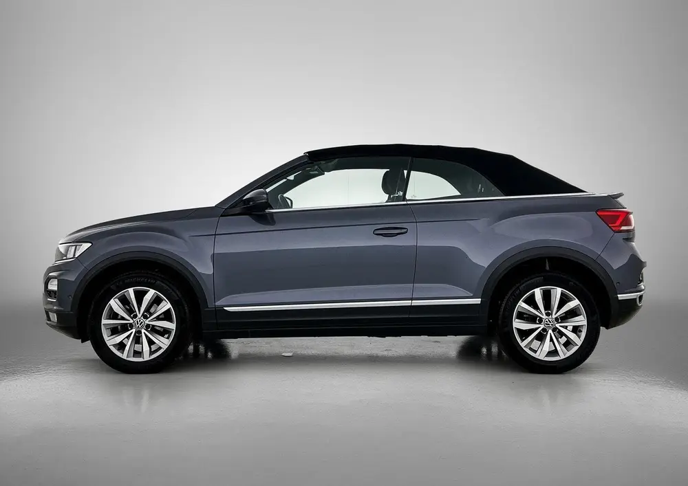 Volkswagen T-Roc Cabrio 1.0 TSI Style | 115 PK | Parkeercame uit 2021, foto 2