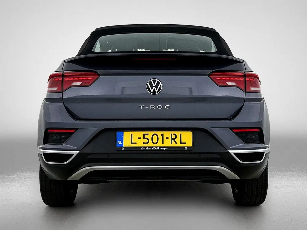 Volkswagen T-Roc Cabrio 1.0 TSI Style | 115 PK | Parkeercame uit 2021, foto 3