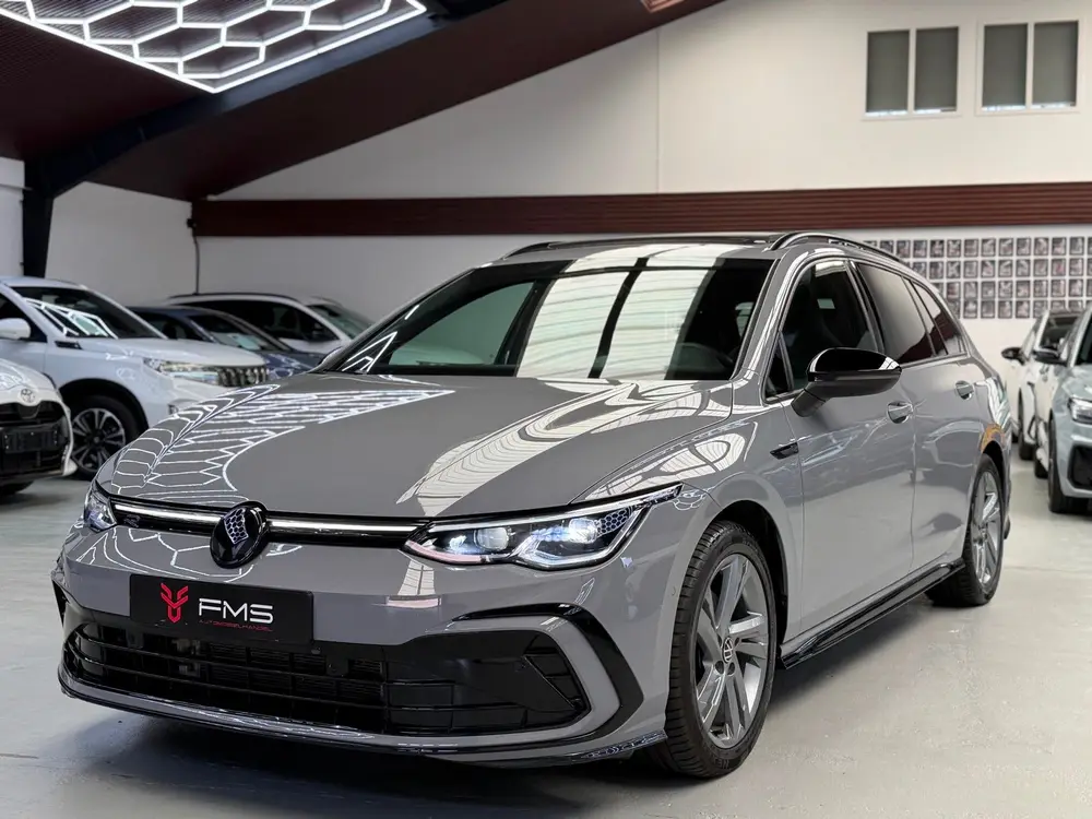 Volkswagen Golf Variant 1.5 eTSI 3x R-Line CarPlay Panorama uit 2023, foto 7