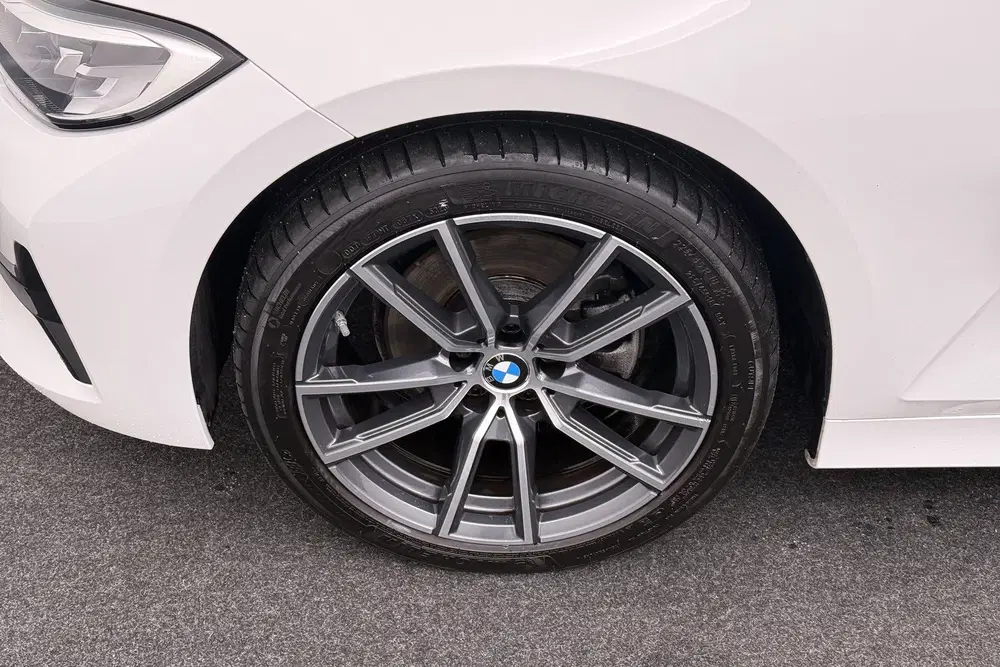 BMW 3-serie 320i M-Sport Shadow Line M-Sportstoelen St uit 2020, foto 7