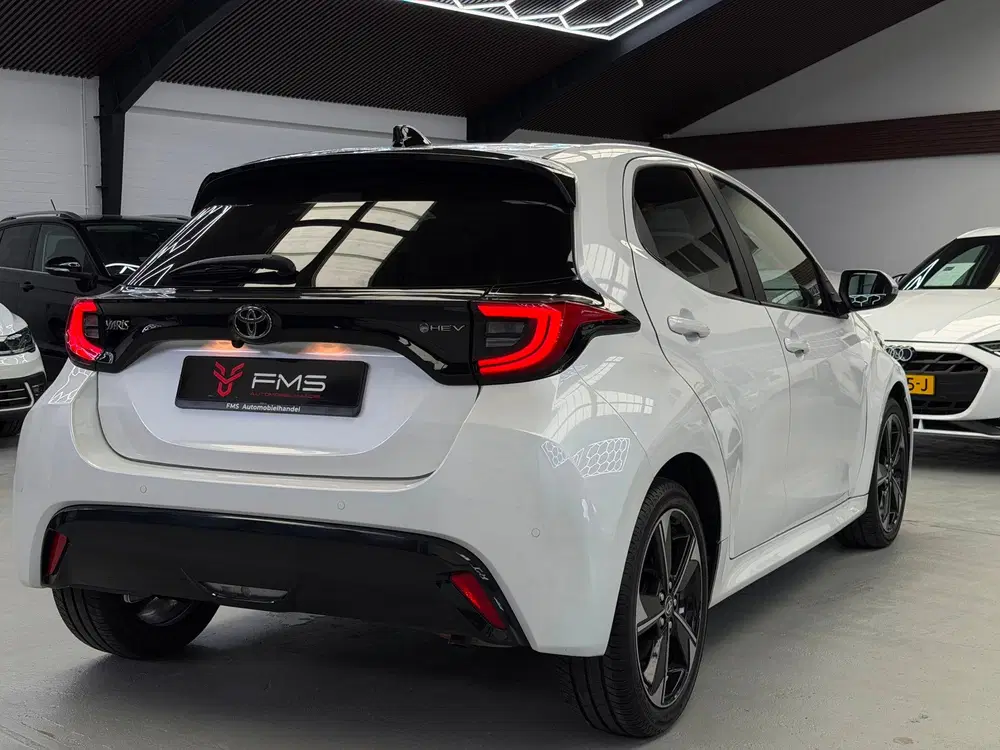 Toyota Yaris 1.5 Hybrid 130 Premiere Edition Panorama C uit 2025, foto 19