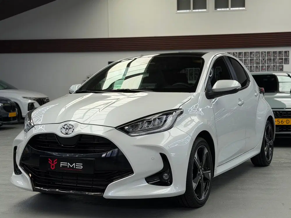 Toyota Yaris 1.5 Hybrid 130 Premiere Edition Panorama C uit 2025, foto 7