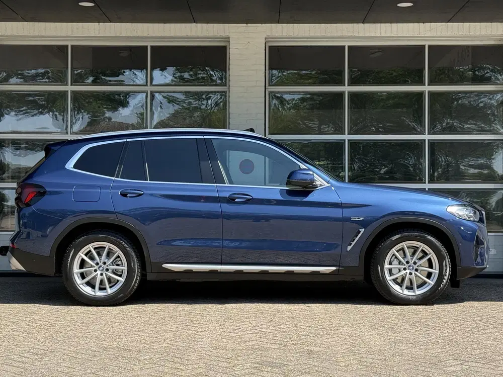 BMW X3 xDrive30e Business Edition Plus uit 2022, foto 11