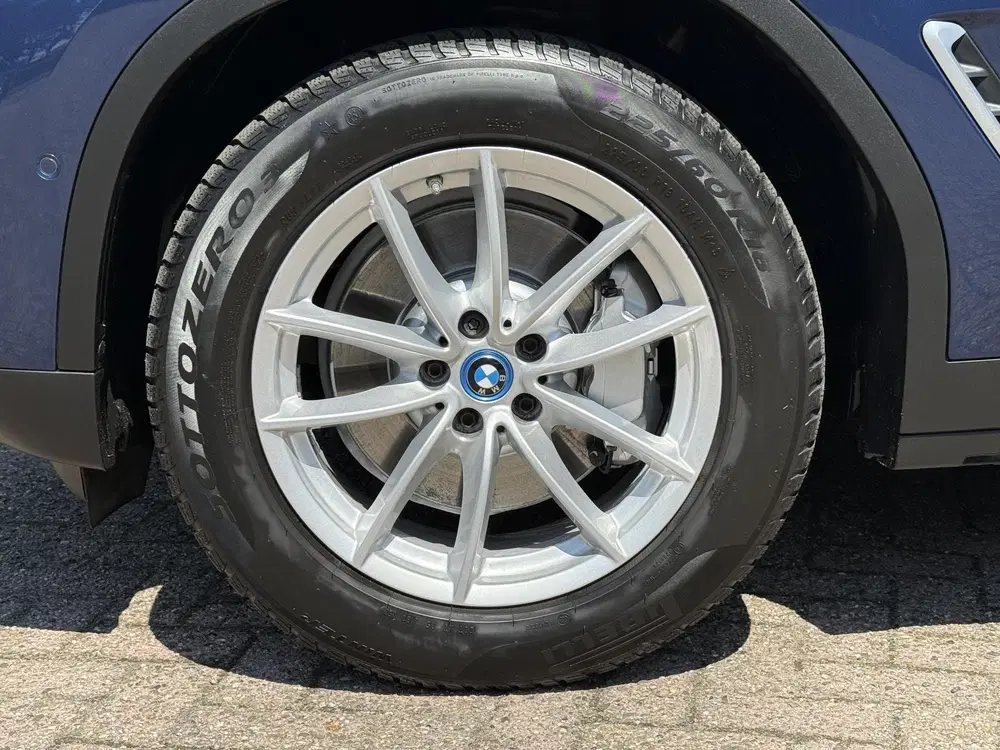 BMW X3 xDrive30e Business Edition Plus uit 2022, foto 14