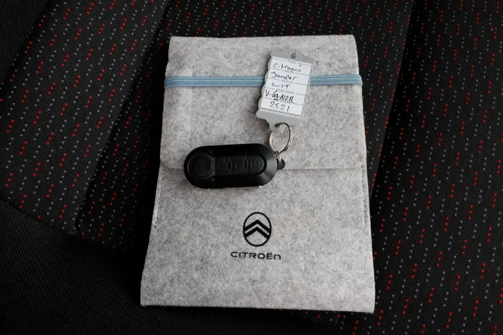 Citroën Jumper 2.2 BlueHDi 165pk L4H2 Airco uit 2024, foto 5
