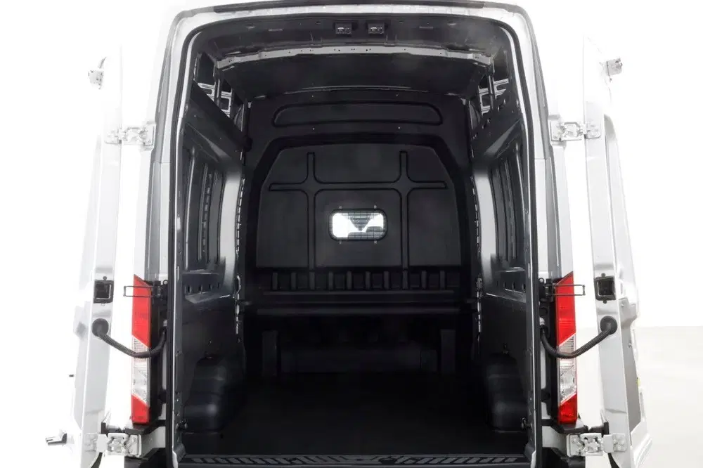Ford Transit 330 2.0 TDCI 130pk L3H3 D.C. Trend ACC uit 2024, foto 5
