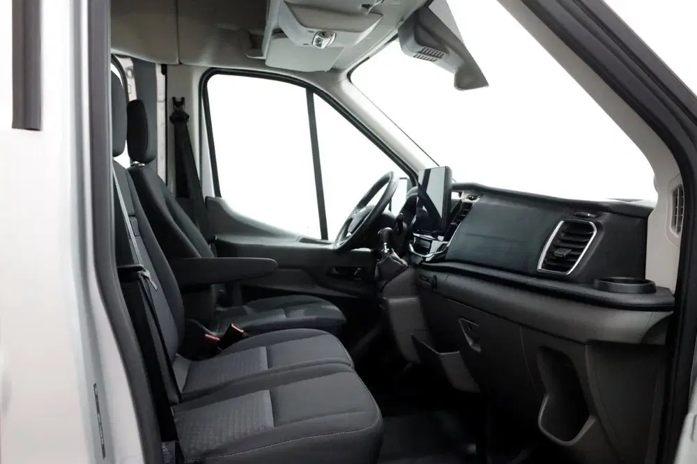 Ford Transit 330 2.0 TDCI 130pk L3H3 D.C. Trend ACC uit 2024, foto 7