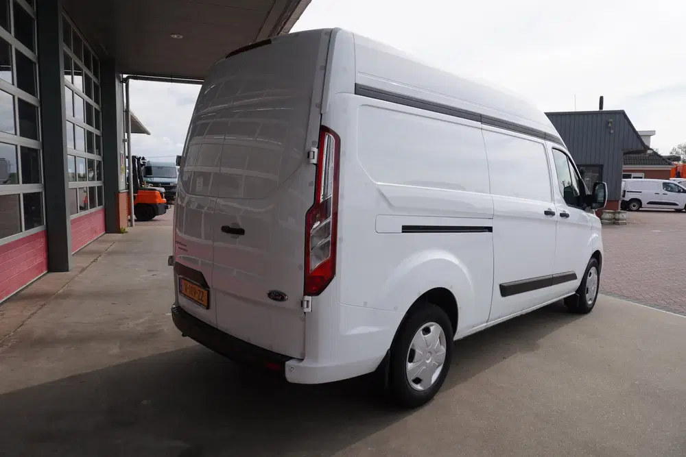 Ford Transit Custom 320 2.0 TDCI L2H2 Trend Nr. V021 uit 2019, foto 3