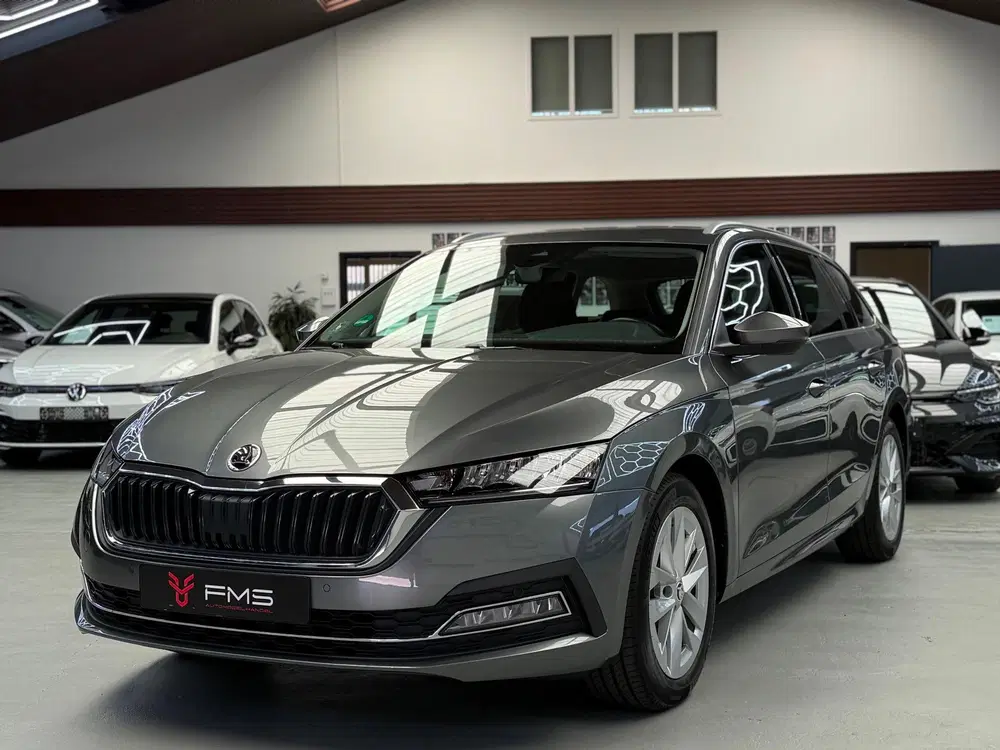 Skoda Octavia Combi 1.5 e-TSI CarPlay Camera uit 2023, foto 9
