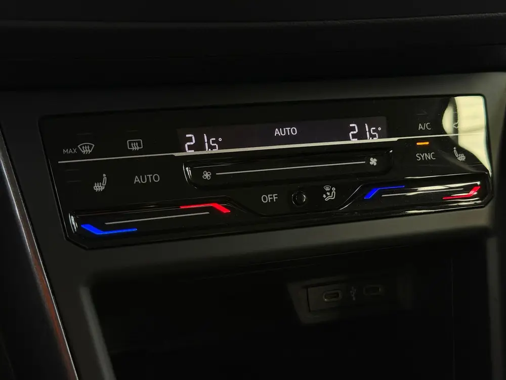Volkswagen Polo 1.0 TSI CarPlay Camera IQ Lights uit 2024, foto 12