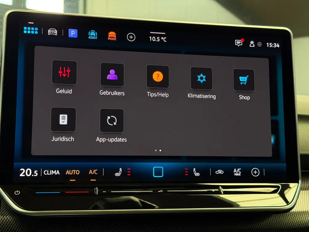 Volkswagen Golf 1.5 TSI 3x R-Line Facelift CarPlay Camera uit 2025, foto 7