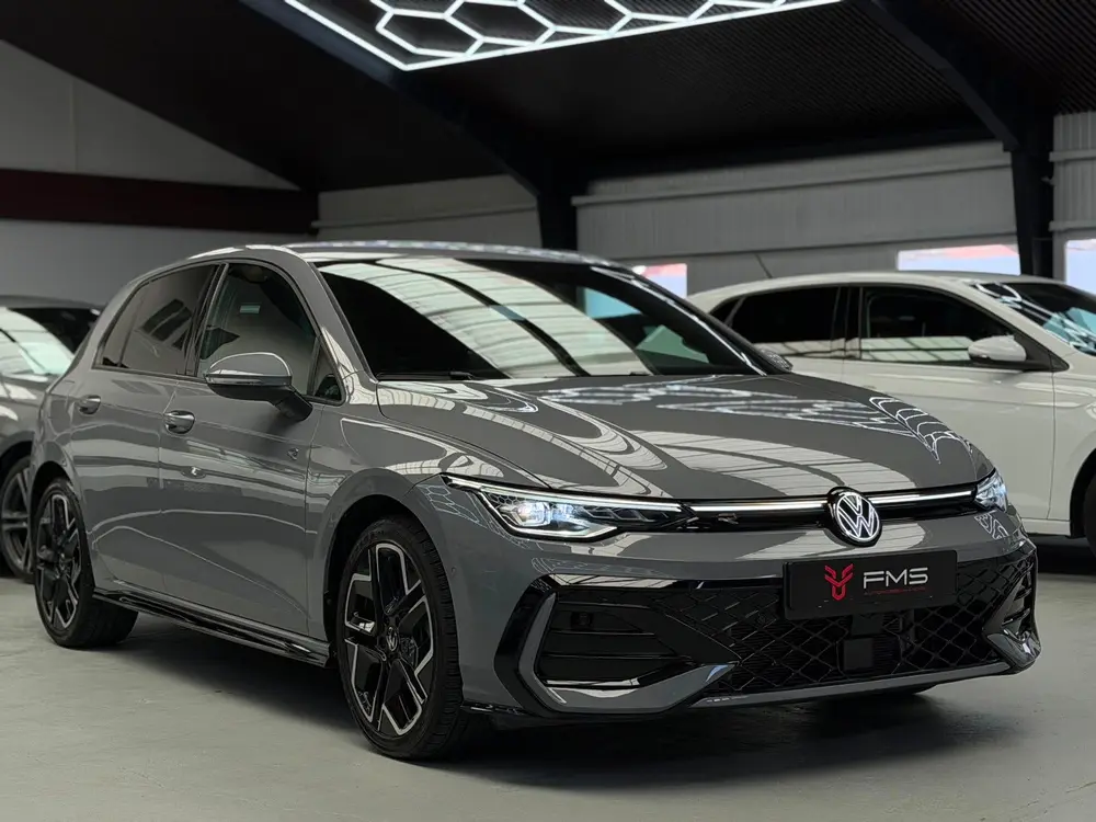 Volkswagen Golf 1.5 TSI 3x R-Line Facelift CarPlay Camera uit 2025, foto 8