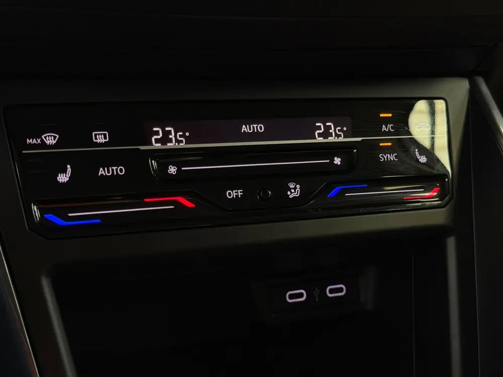 Volkswagen Polo 1.0 TSI CarPlay Camera IQ Lights uit 2022, foto 15