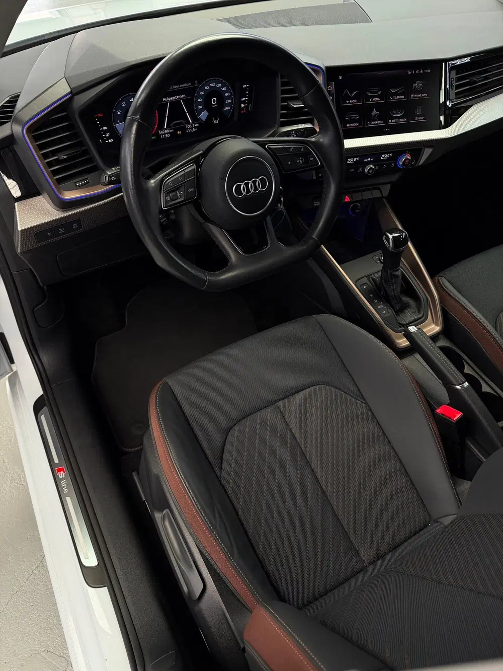 Audi A1 40 TFSI 3x S-Line CarPlay 207pk uit 2023, foto 3