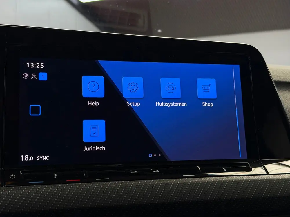 Volkswagen Golf 1.5 eTSI 3x R-Line CarPlay Camera uit 2021, foto 14