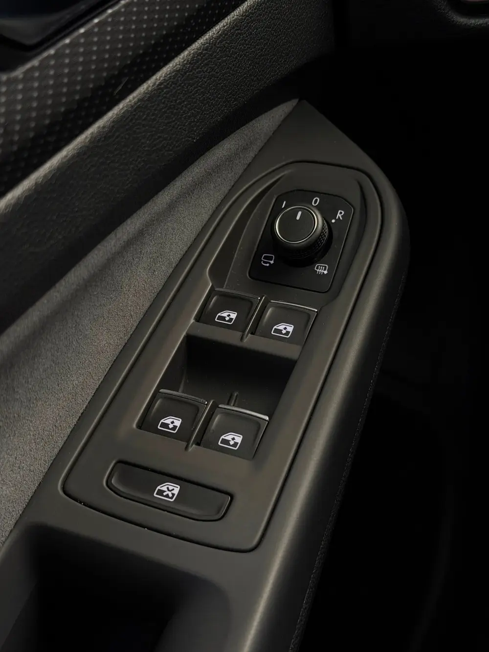 Volkswagen Golf 1.5 eTSI 3x R-Line CarPlay Camera uit 2021, foto 19