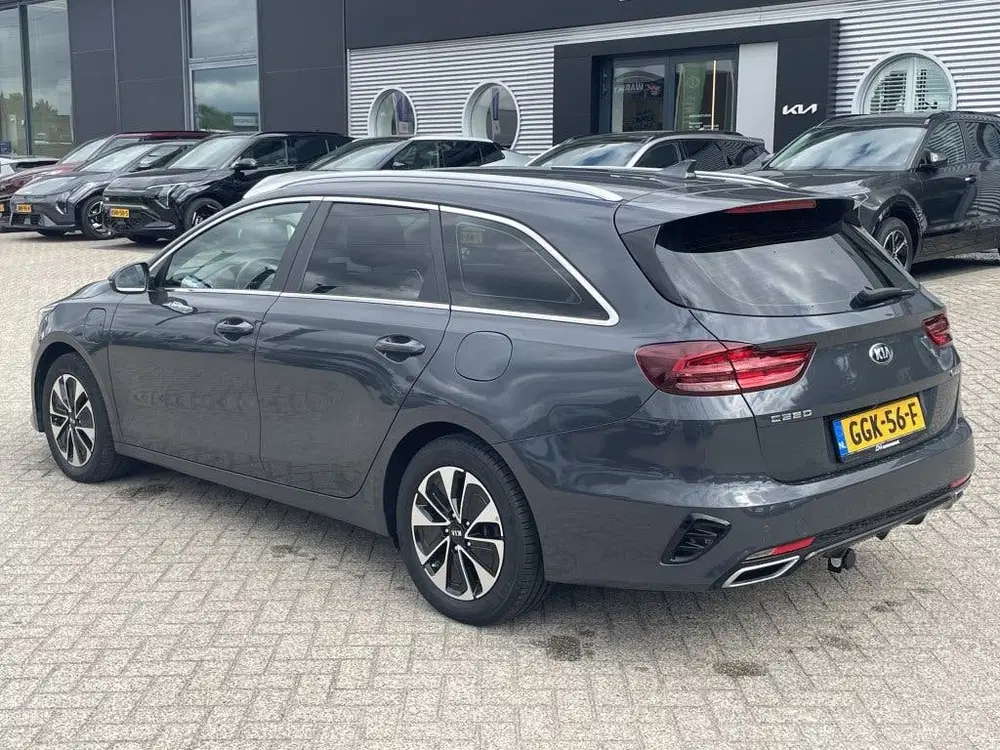 Kia Ceed 1.6 GDi PHEV DynamicLine- Edition uit 2020, foto 8