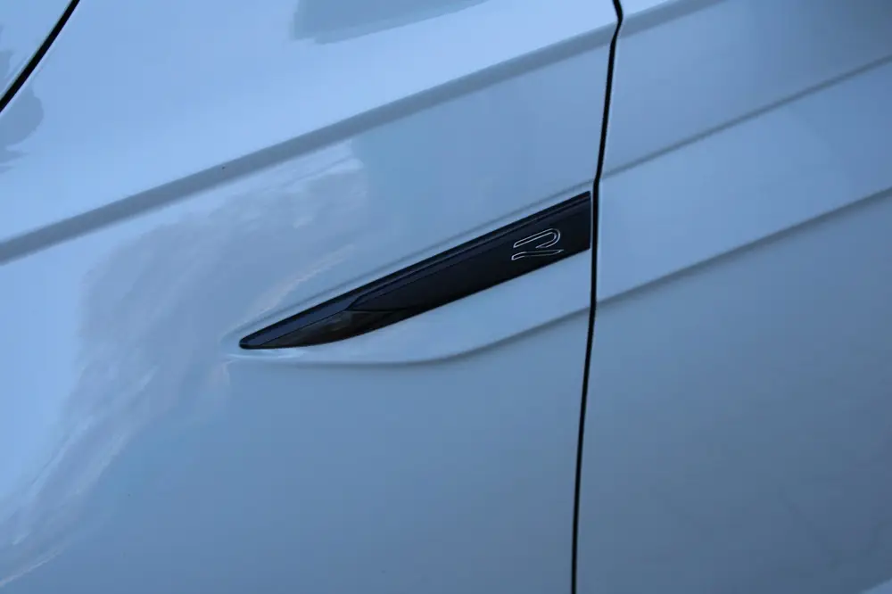 Volkswagen Polo 1.0 TSI | DSG | HIGHLINE BUSINESS R | R LINE uit 2023, foto 18