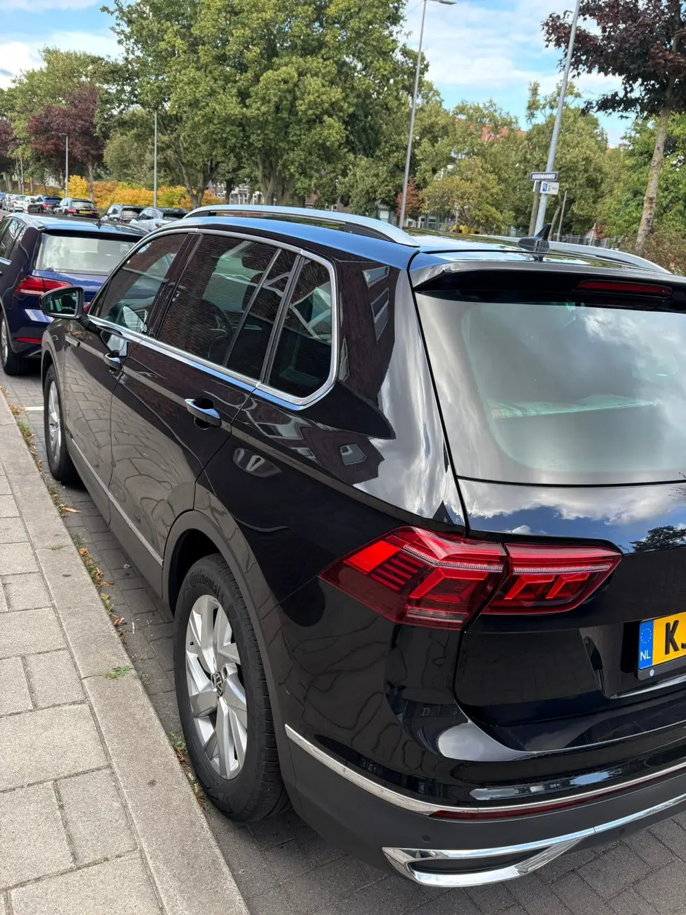 Volkswagen Tiguan 1.5 TSI 150pk 2021 Zwart iQ.light uit 2021, foto 7