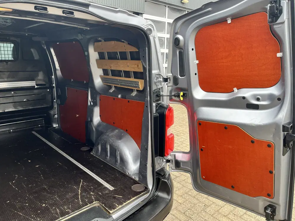 Peugeot Expert 1.5 BlueHDI Marge BTW en BPM vrij Airco Cr uit 2020, foto 17