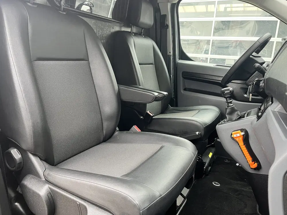Peugeot Expert 1.5 BlueHDI Marge BTW en BPM vrij Airco Cr uit 2020, foto 6