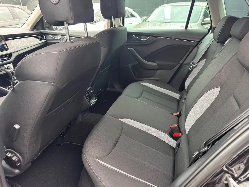 Skoda Kamiq 1.0 TSI uit 2025, foto 16