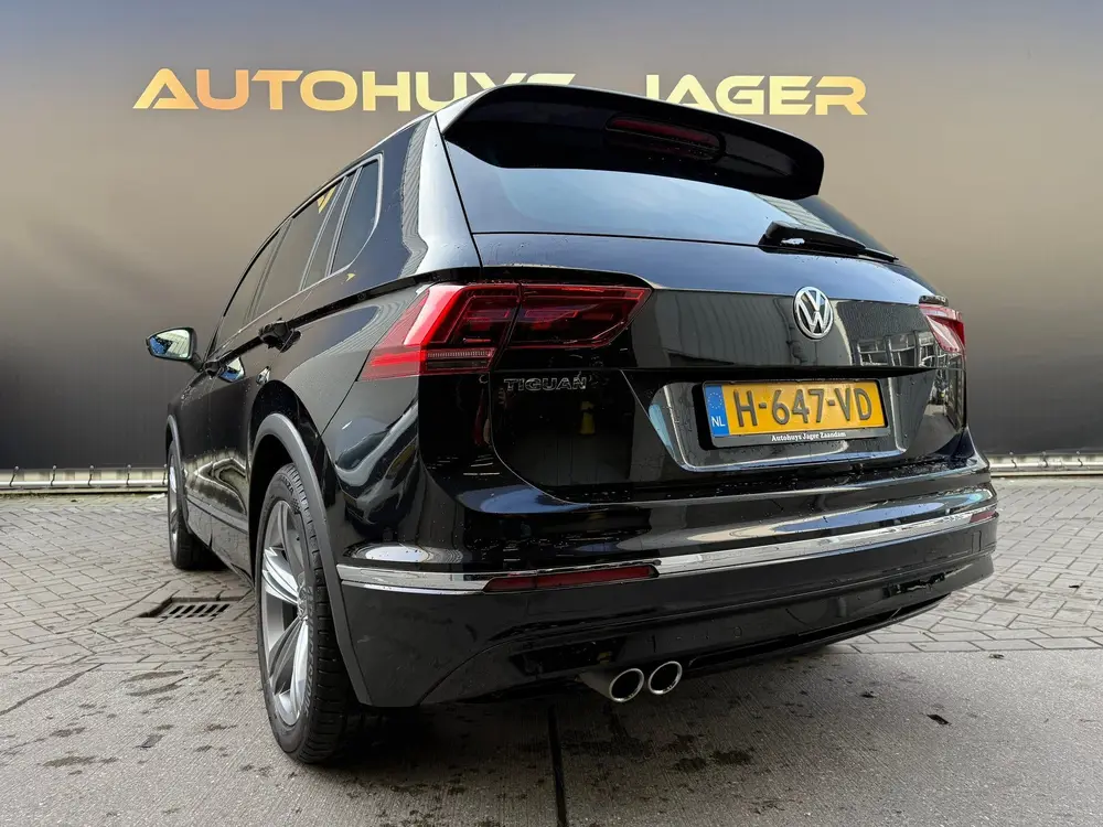 Volkswagen Tiguan 1.5 TSI ACT Highline Business R Pano Massa uit 2020, foto 2