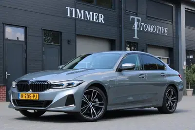 BMW 3-serie 320e Sedan Facelift uit 2022