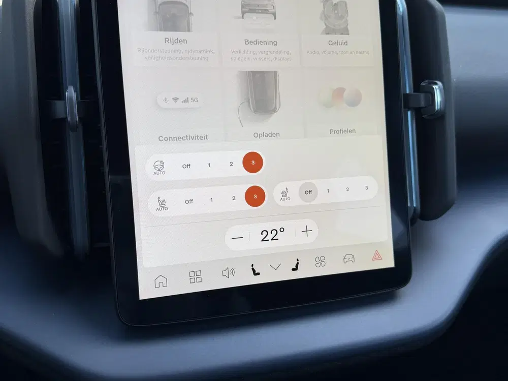 Volvo EX30 Single Motor Plus 51 kWh Camera uit 2024, foto 7