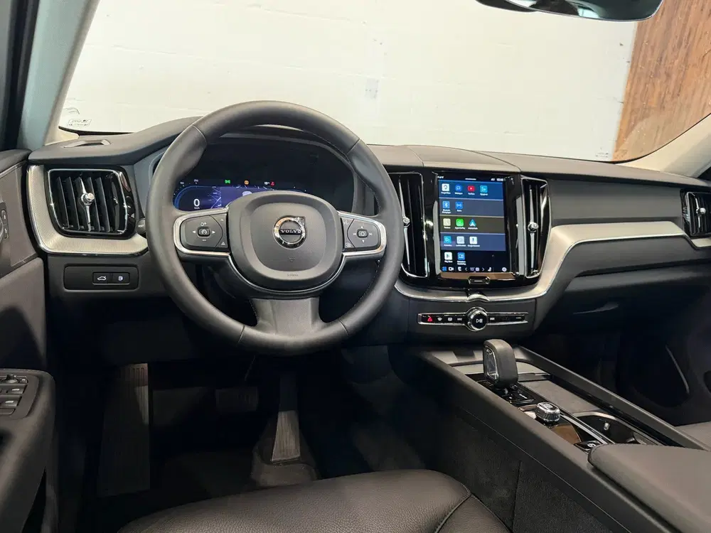 Volvo XC60 2.0 T6 Plug-in hybrid AWD Plus Bright uit 2024, foto 13