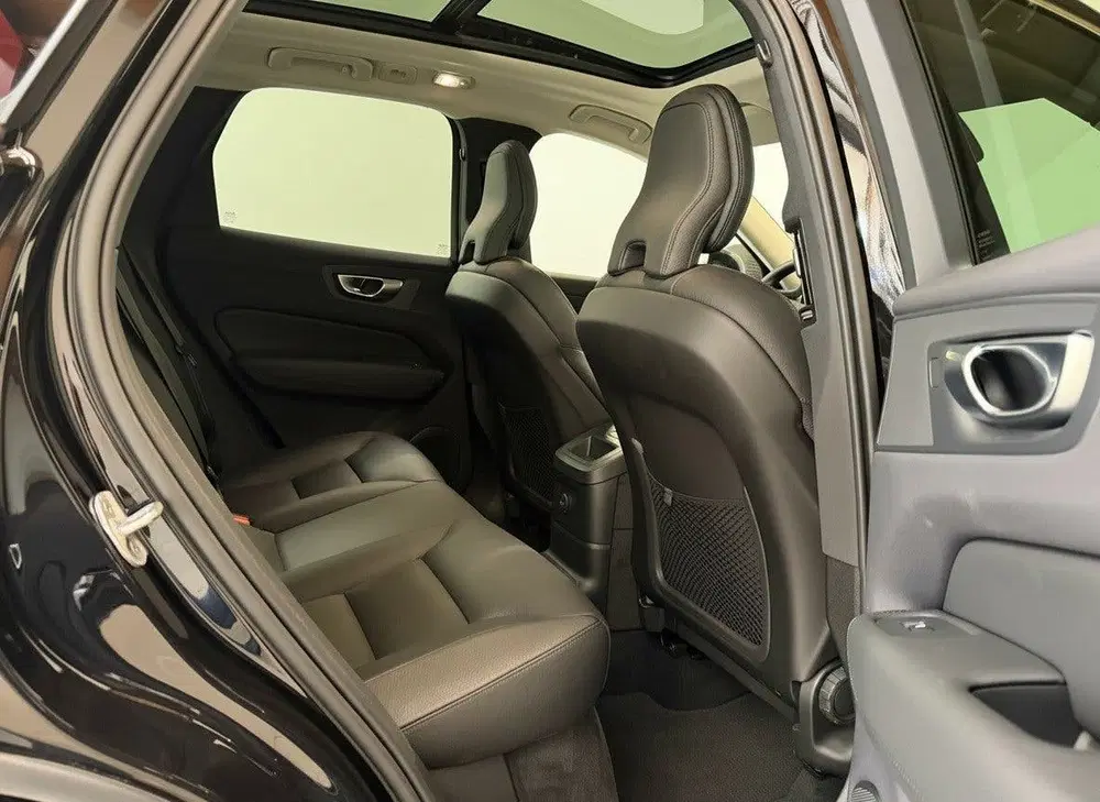 Volvo XC60 2.0 T6 Plug-in hybrid AWD Plus Bright uit 2024, foto 15
