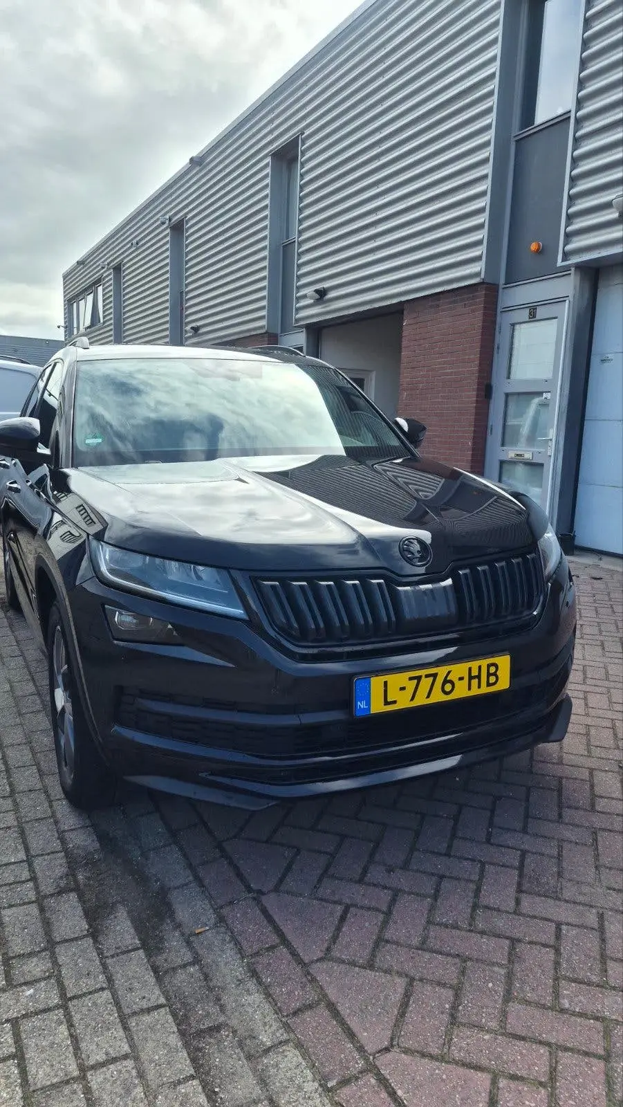 Volkswagen T-Roc Cabrio Skoda Kodiak1.5 TSI 150pk 7-DSG 2021 Zwart, mileage 210000 uit 2021