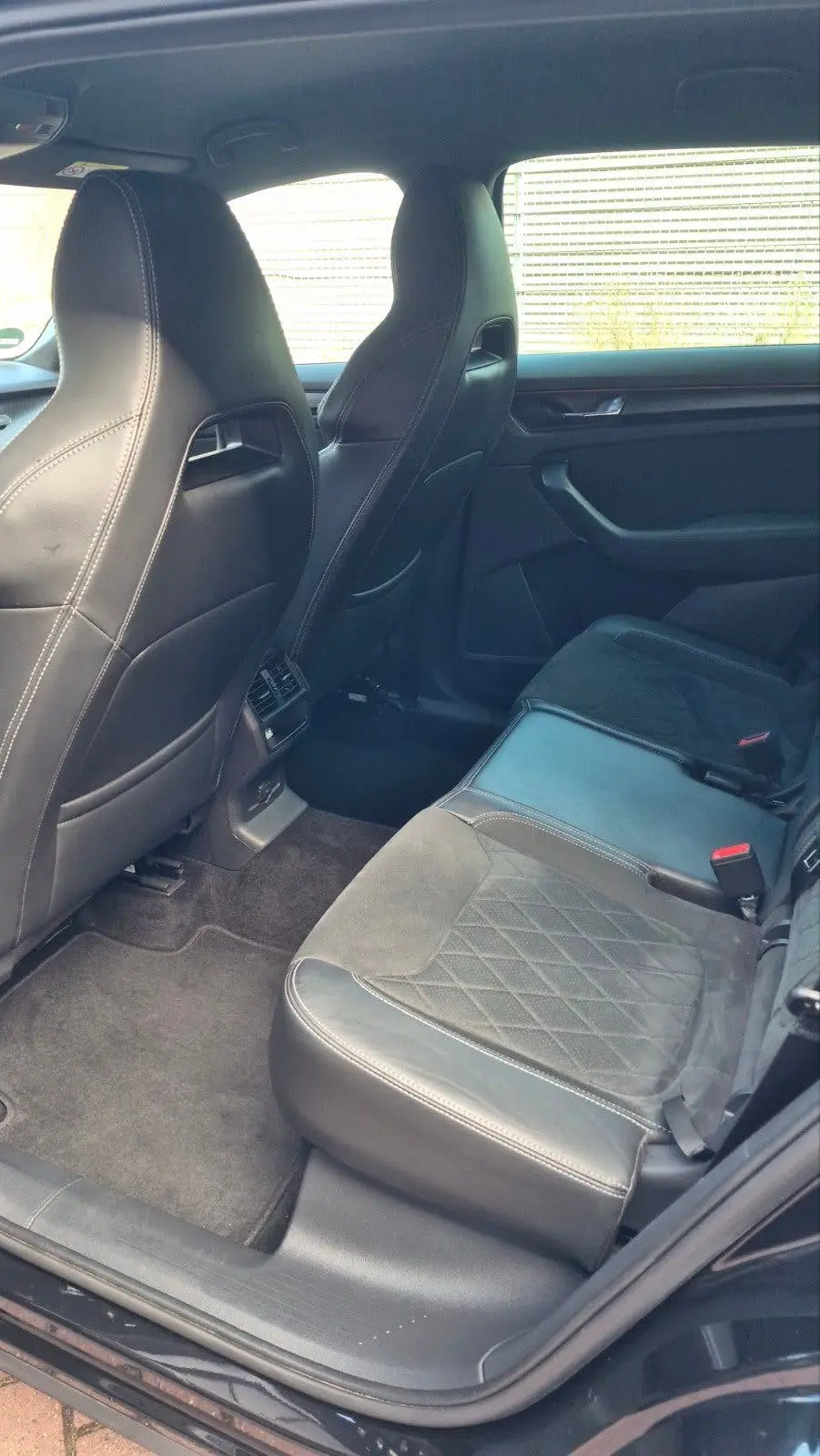 Volkswagen T-Roc Cabrio Skoda Kodiak1.5 TSI 150pk 7-DSG 2021 Zwart, mileage 210000 uit 2021, foto 10
