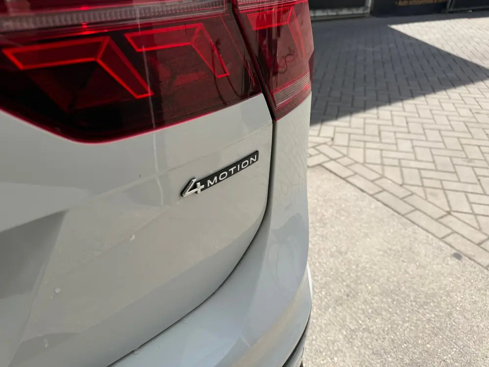 Volkswagen Tiguan Allspace 2.0 TSI 4Motion 7p Highline Busin uit 2021, foto 15