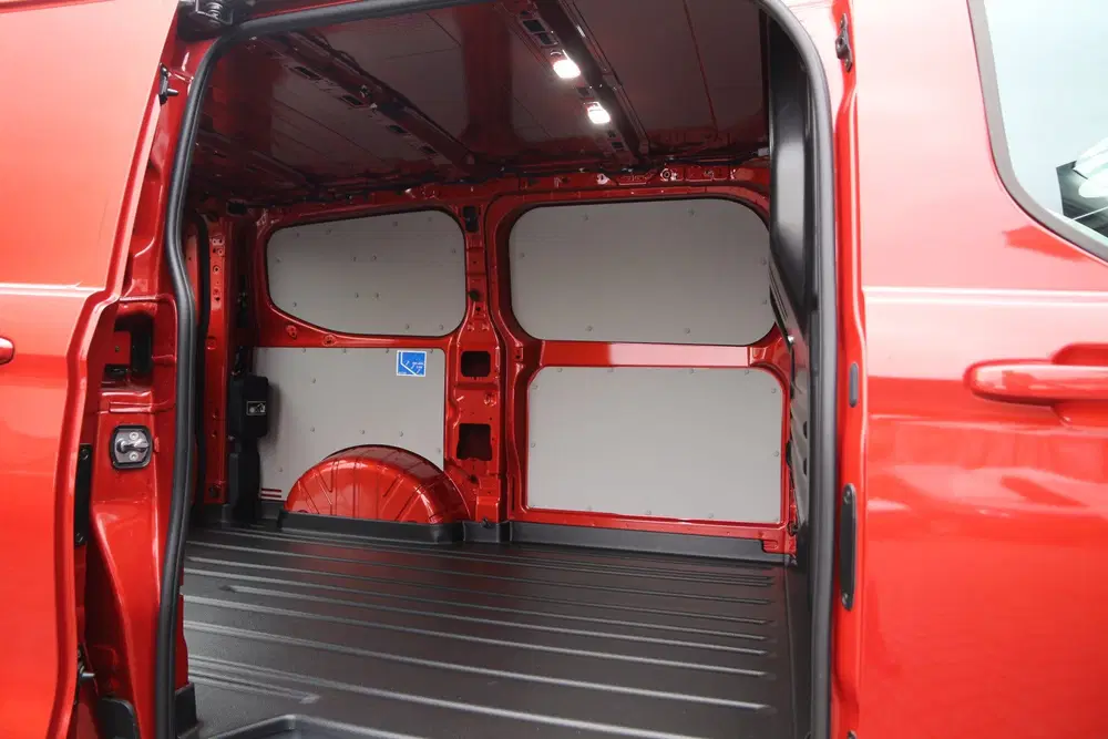 Ford Transit Custom 2.0 TDCI 170 uit 2024, foto 20