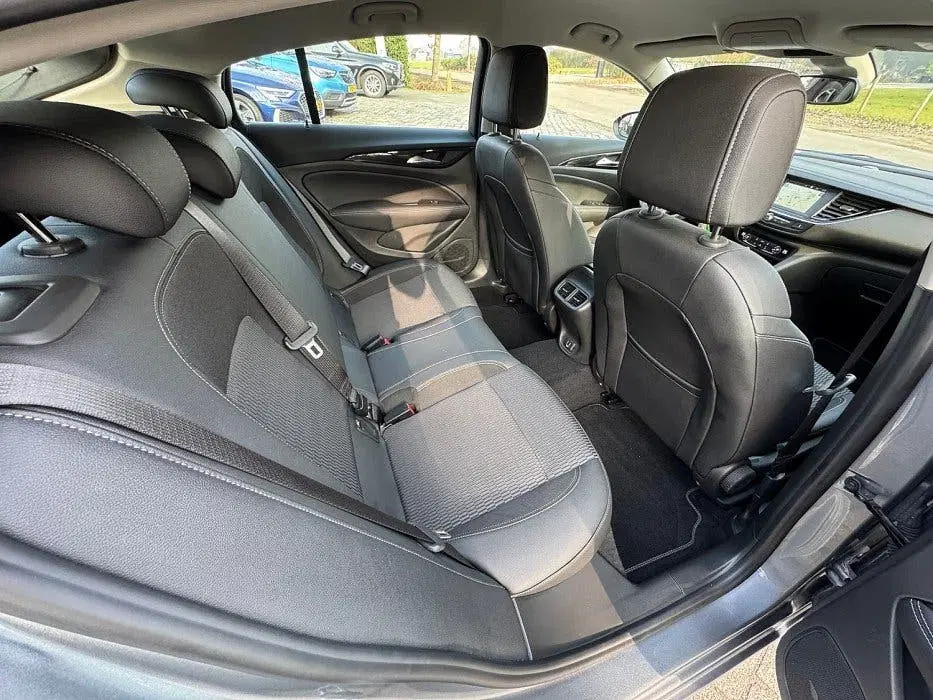 Opel Insignia HB 1.5T 165pk autom Bns Exe ecc uit 2020, foto 19