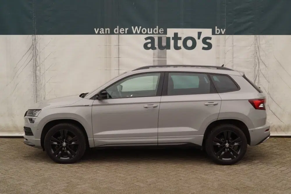 Skoda Karoq 1.5 TSI 150pk DSG Sportline Business -LEER uit 2020