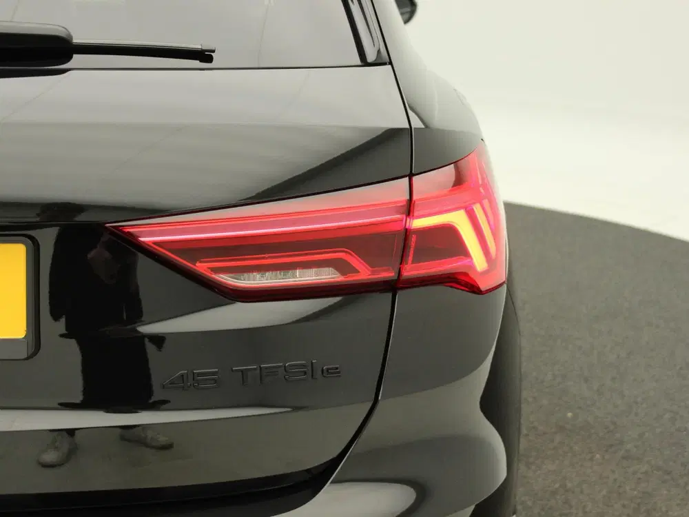 Audi Q3 45 TFSi e 245 Pk Automaat S-Line uit 2024, foto 15