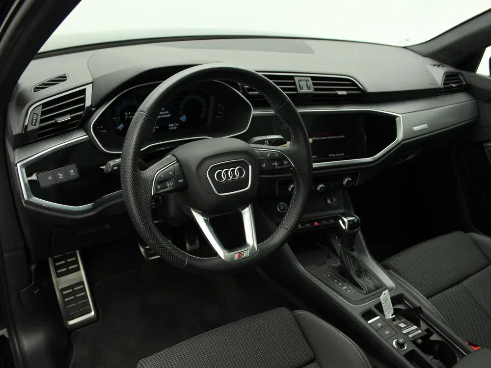 Audi Q3 45 TFSi e 245 Pk Automaat S-Line uit 2024, foto 4