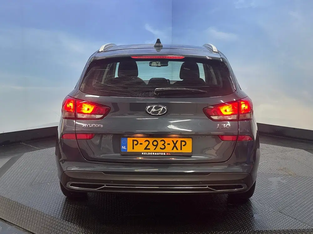 Hyundai i30 1.0 T-GDi MHEV Comfort Smart Navi uit 2022, foto 2