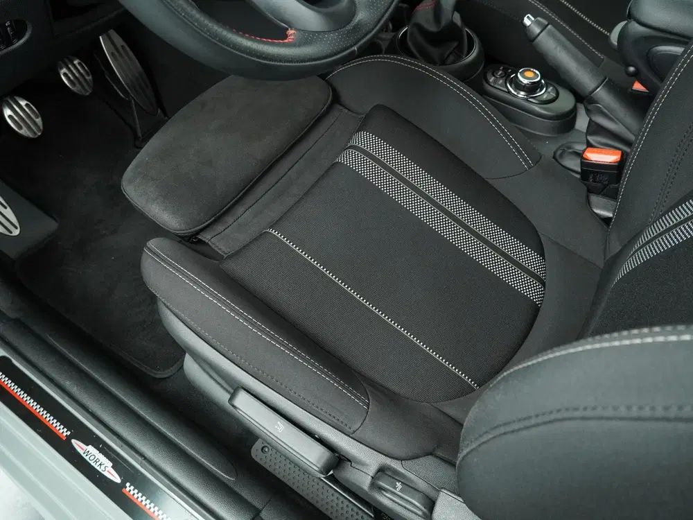 Mini Cooper Cooper Chili uit 2020, foto 13