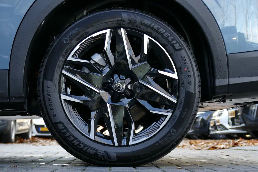 Peugeot 5008 1.2 HYBRID 145PK GT AUTOMAAT uit 2025, foto 11